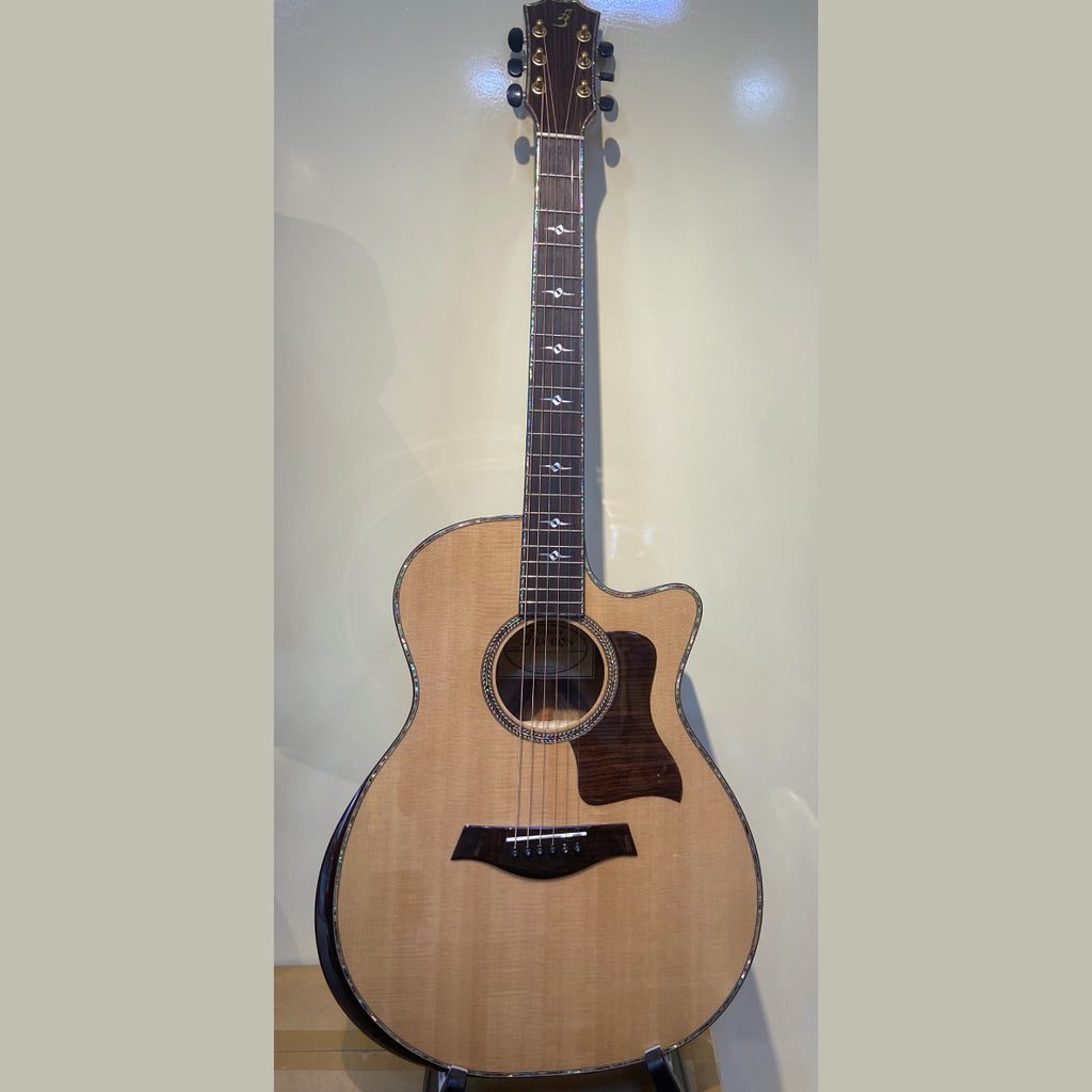 Three-String Guitar T720