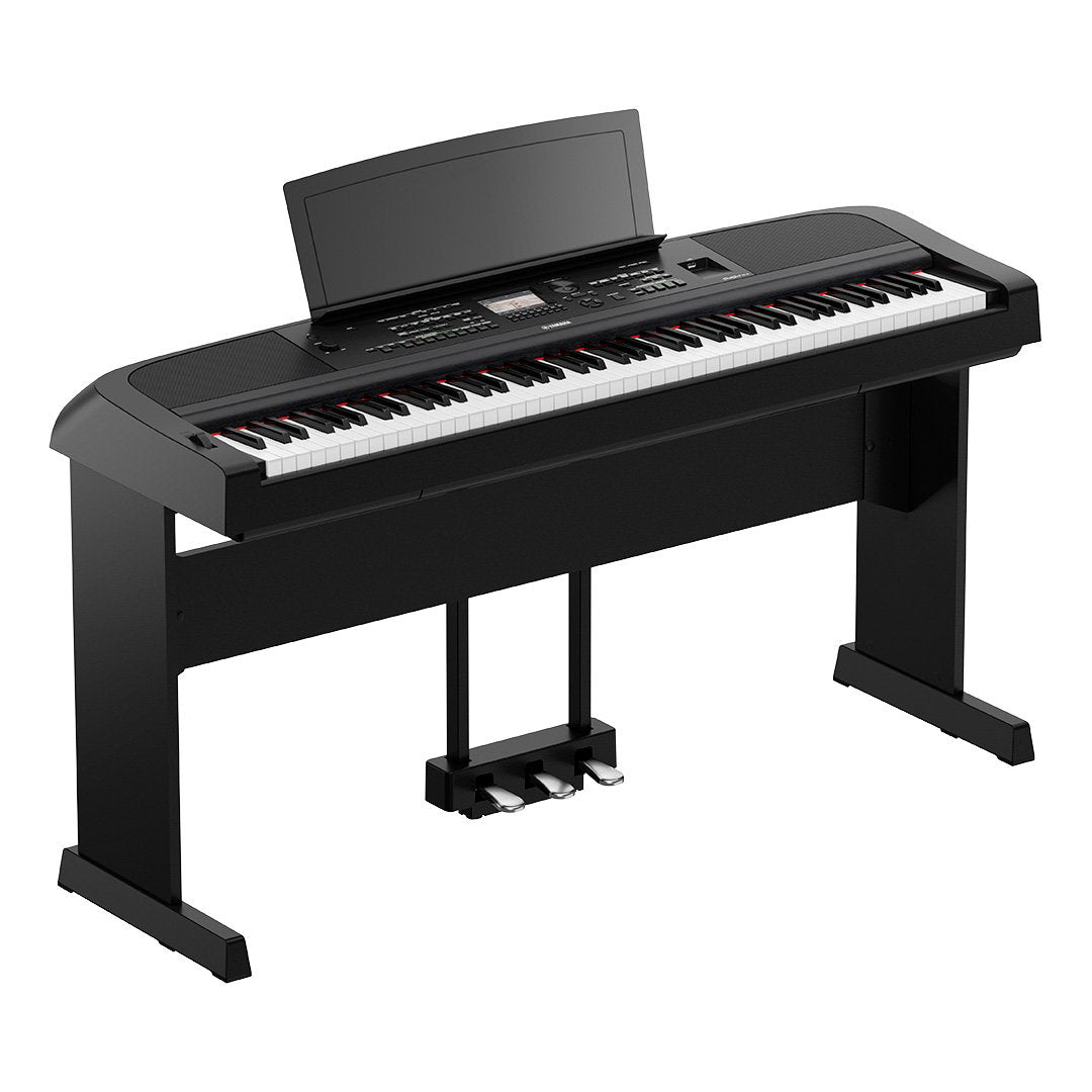 Yamaha DGX670 Electric Piano