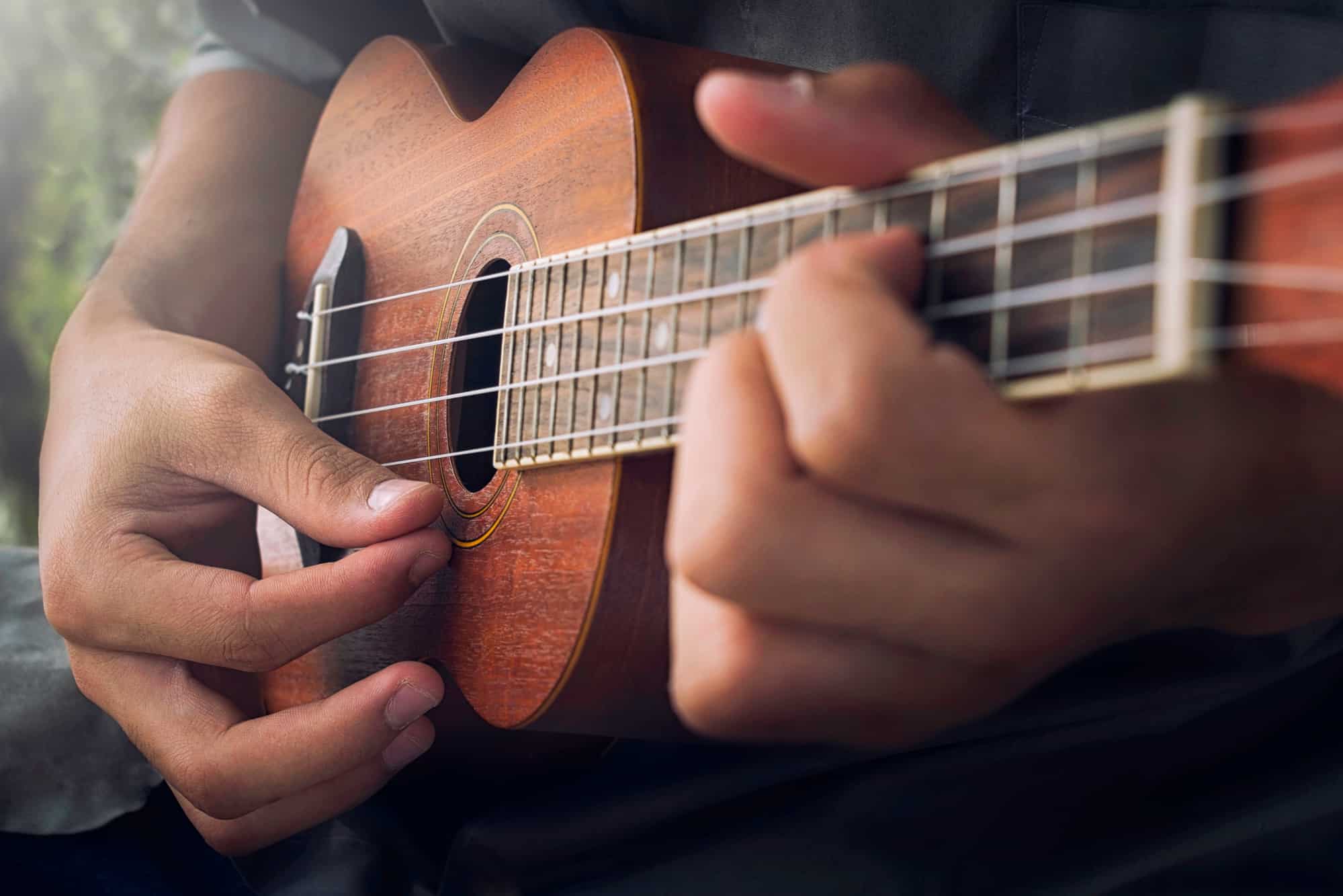 Kinh Nghiệm Mua Đàn Ukulele Cho Người Mới Học