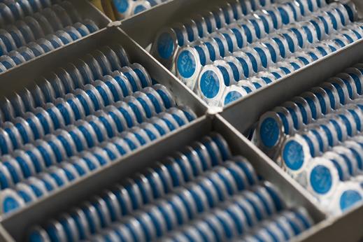 rows of daysoft contact lenses packed in individual moulds