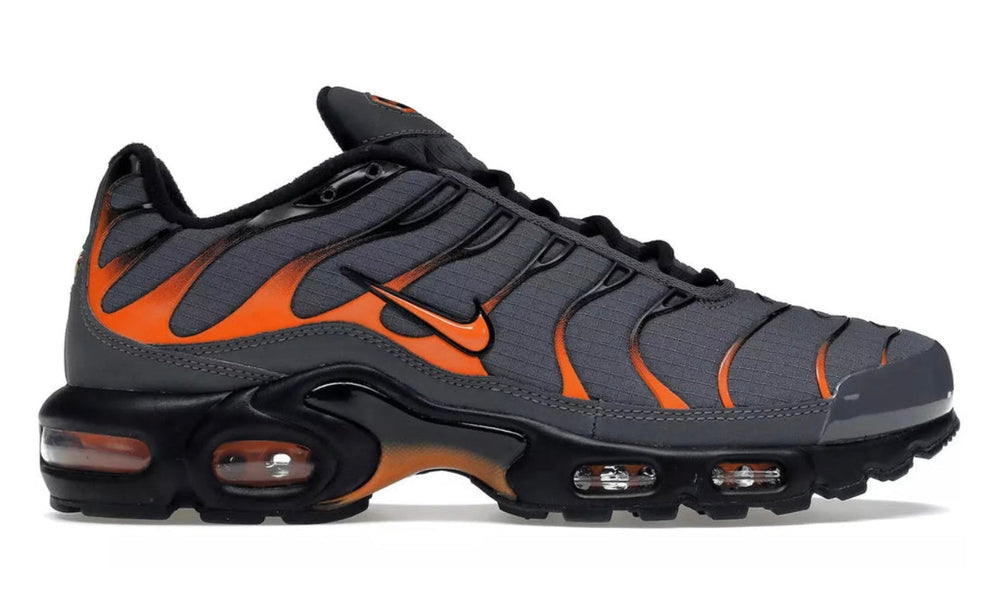 NIKE AIR MAX PLUS TN BLACK PARTICLE GREY VAPOUR GREEN Men s