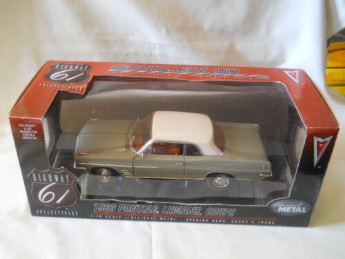 Highway 61 1952 Hudson Hornet Club Coupe 1:18 Diecast – Collectable