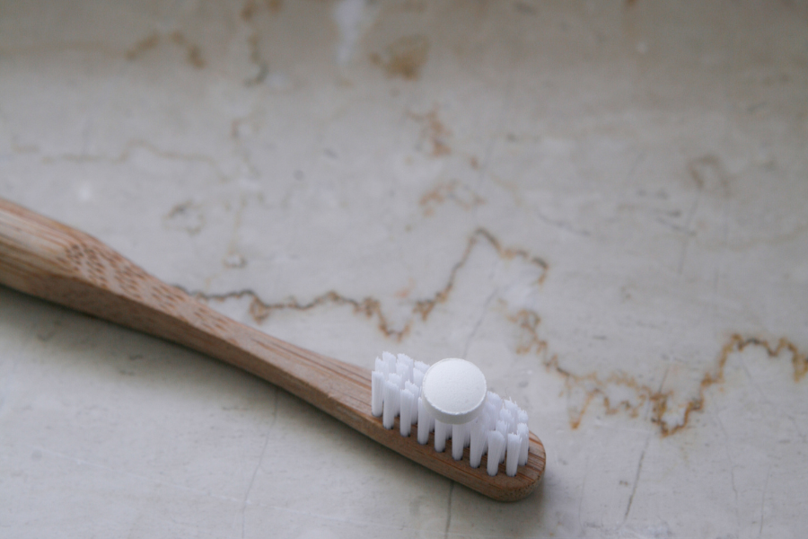 The toothpaste in your tablet may contain fluoride or other active ingredients, depending on your preference.