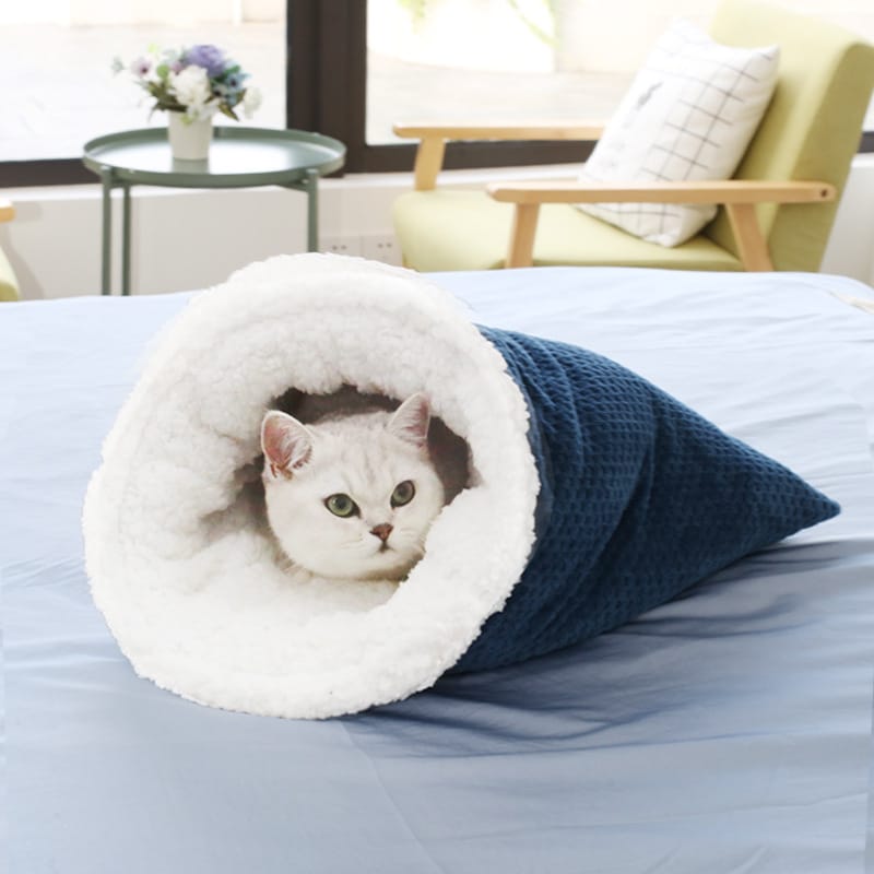 Cozy Christmas Cat Nest Plus Soft Sleeping Bag