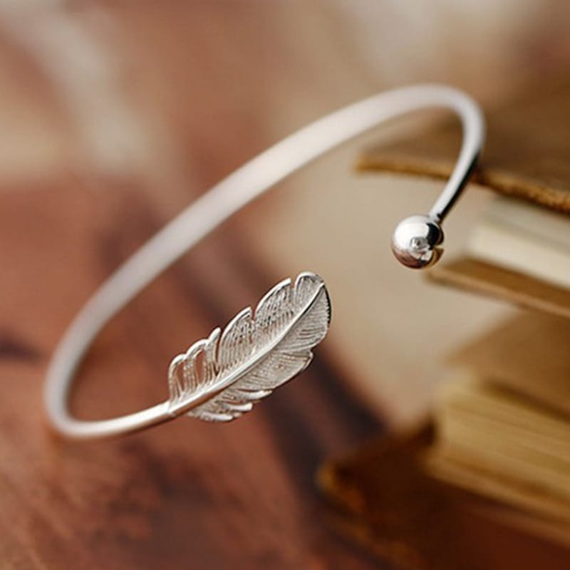 Simple and Elegant Sterling Silver Leaf Bracelet