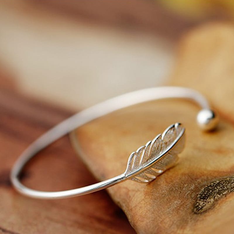 Simple and Elegant Sterling Silver Leaf Bracelet