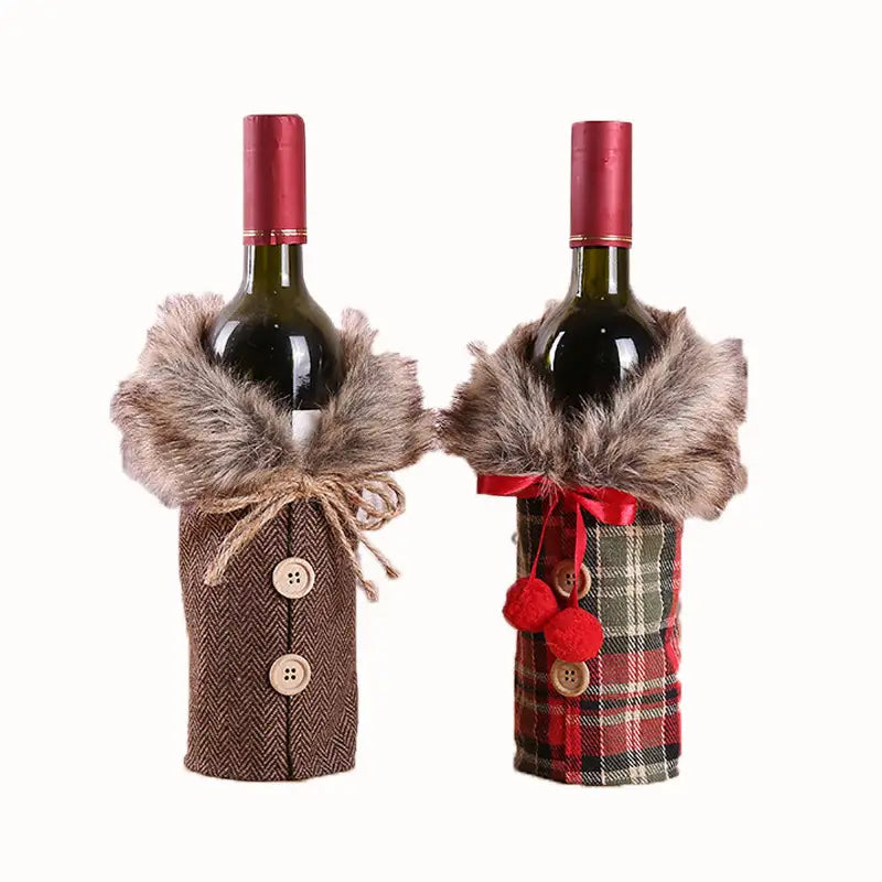 Red Wine Bottle Cover with Linen and Fur Collar