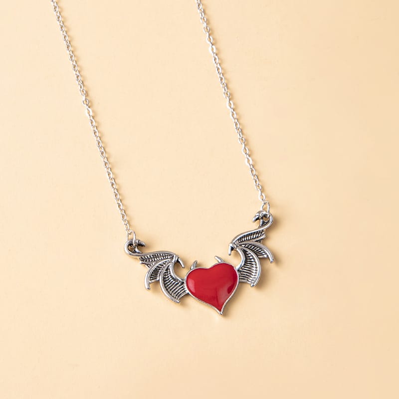 Fashion Metal Pendant Heart Drip Necklace