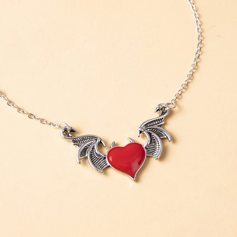 Fashion Metal Pendant Heart Drip Necklace