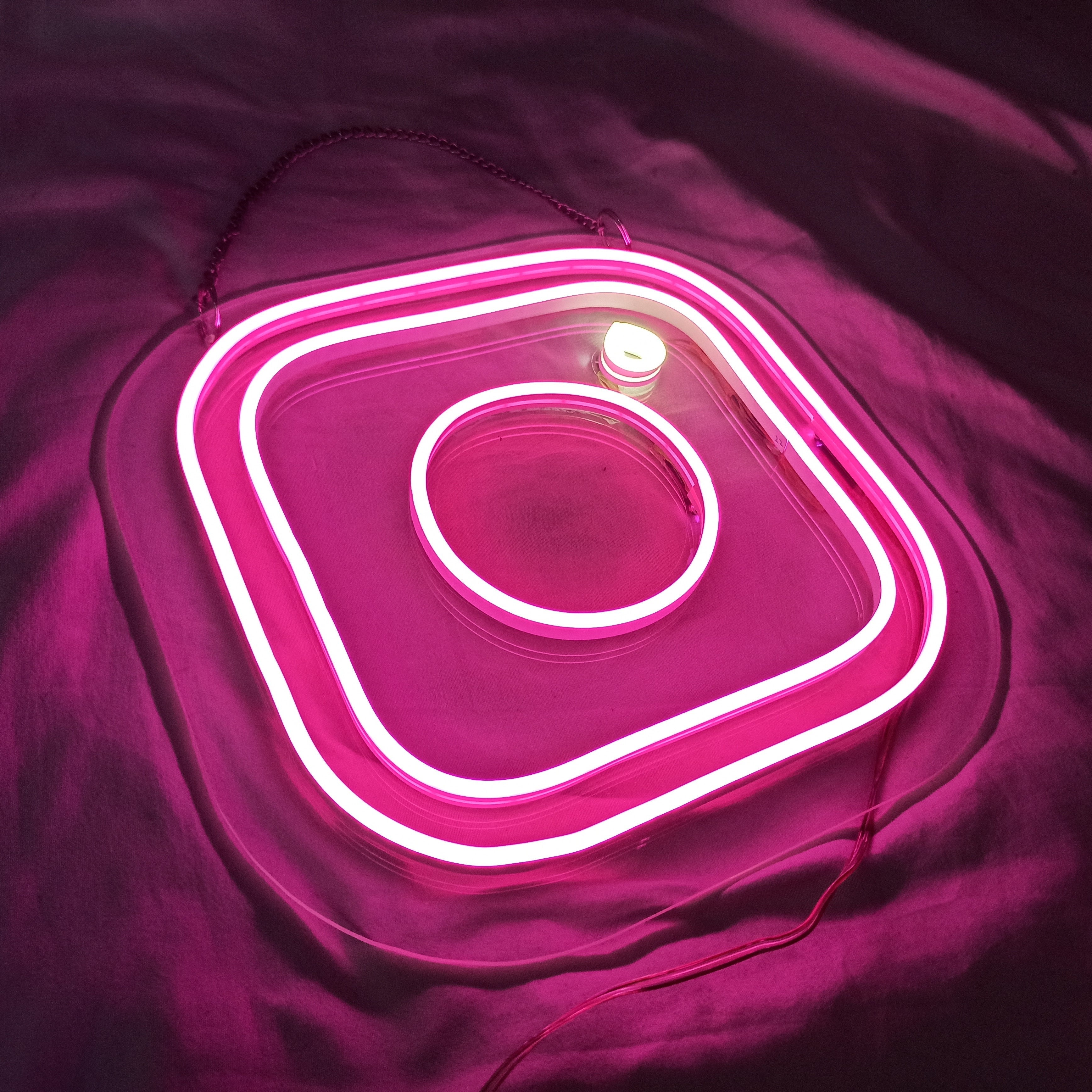 Neon Instagram Icon, Motion Graphics | VideoHive