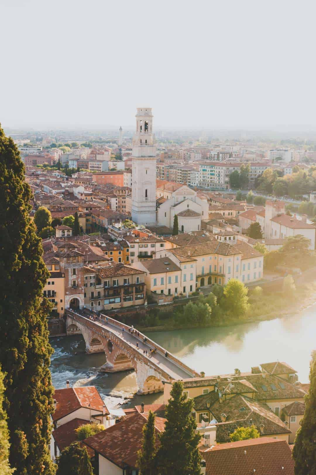 A view of an Italian city surrounded by villages.