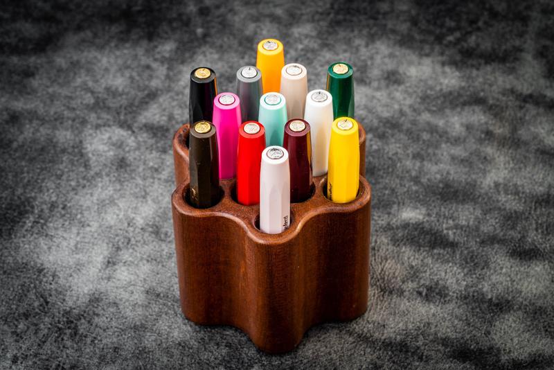 The Best Pen Storage Options For Every Occasion (25 Options