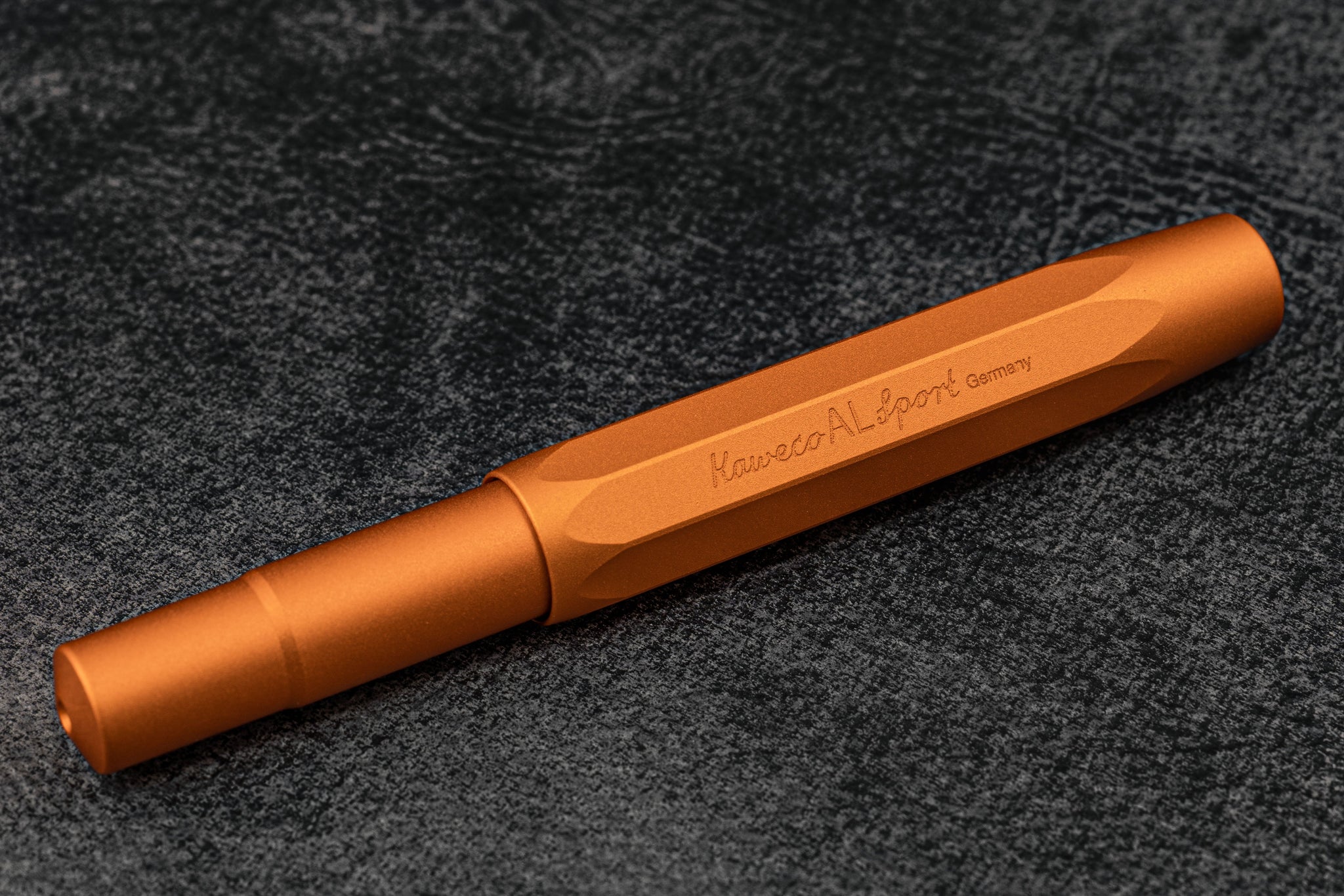 kom tot rust Museum Verbinding Kaweco AL-Sport Orange Fountain Pen | Exclusive Akkerman Edition - Galen  Leather