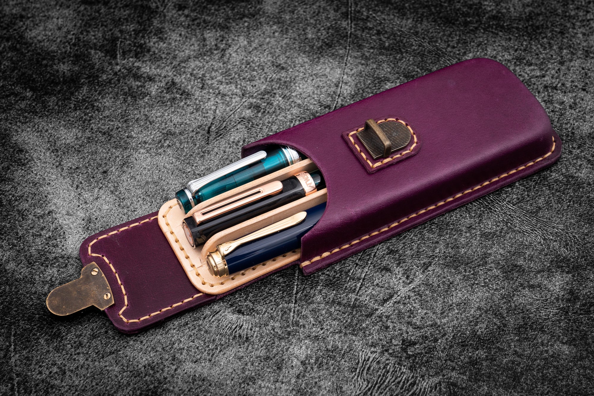 Vintage Leather Pen Case - Unique vintage gifts for writers –  CharliesTopDrawer