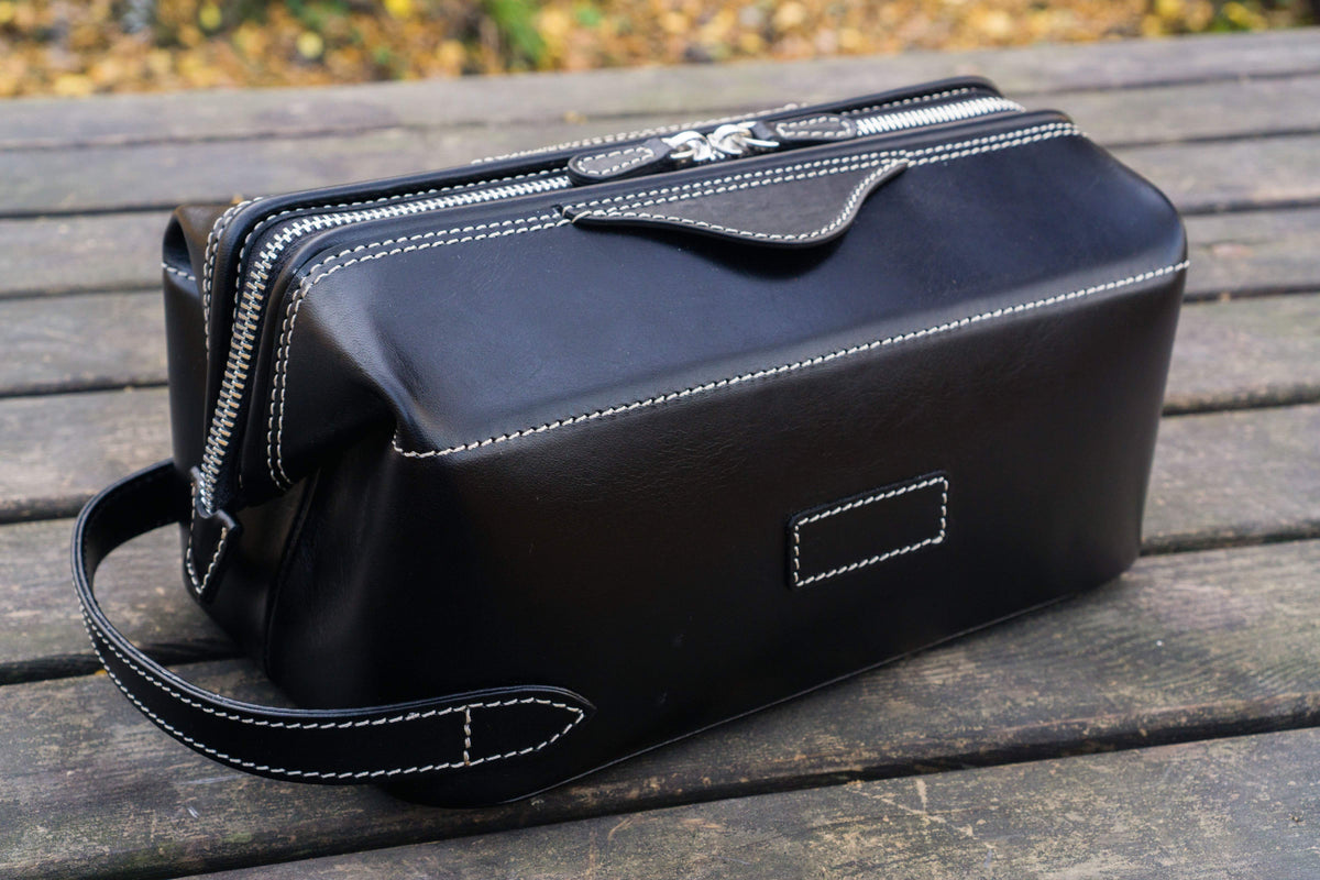 Handmade Leather Dopp Kit recommended by Zeynep Prens on Levi Keswick.