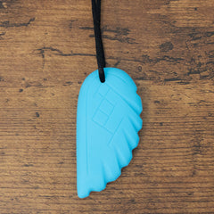 turquoise feather chew necklace