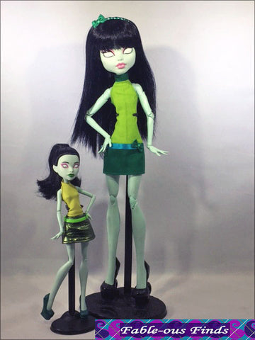 Size Comparison of Scarah Screams normal doll and 17" custom doll