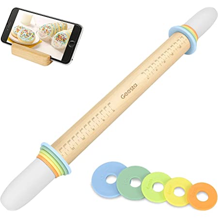 A Geesta adjustable rolling pin with all the different size rings
