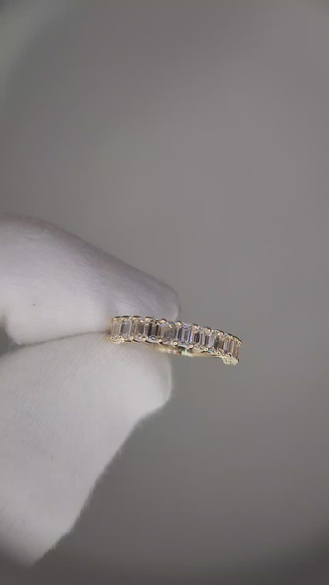 Eliana Emerald 1/2 Eternity Band – Diamonds By You