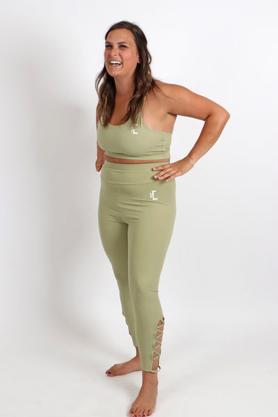 Matcha v-cut legging