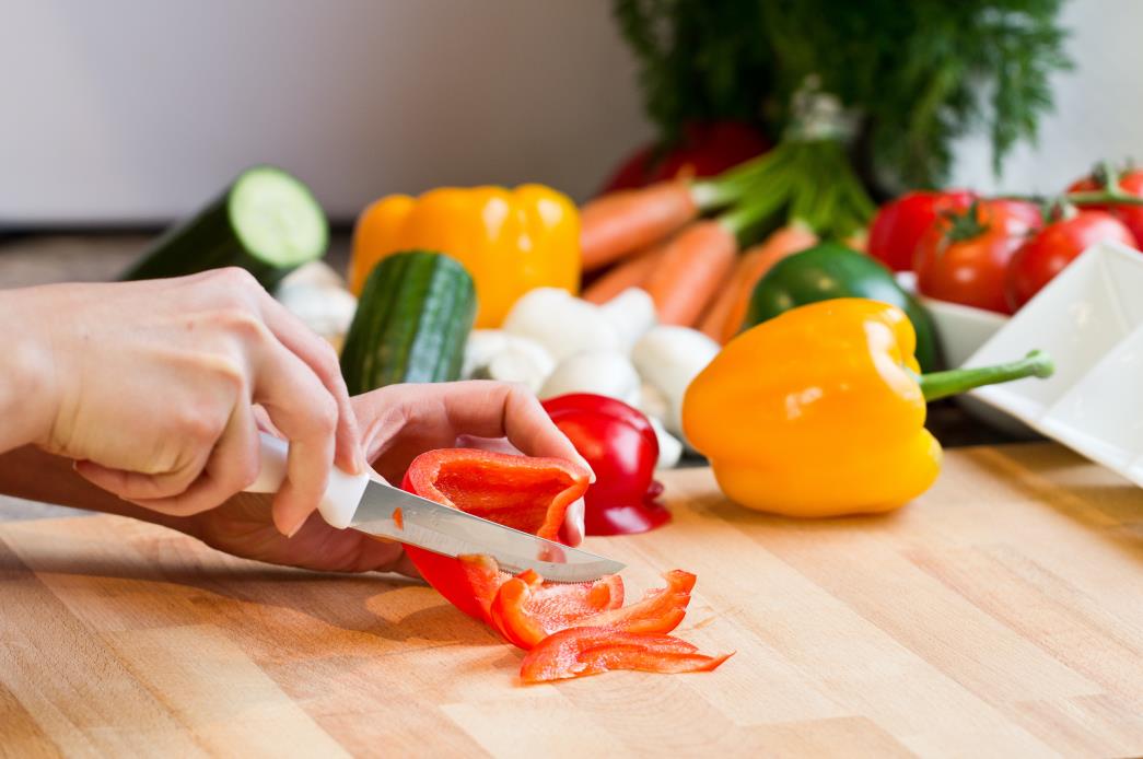 Cutting bell pepper with a kitchen knife