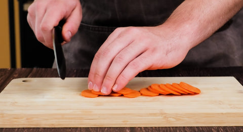 how to cut a carrot in julienne step 1