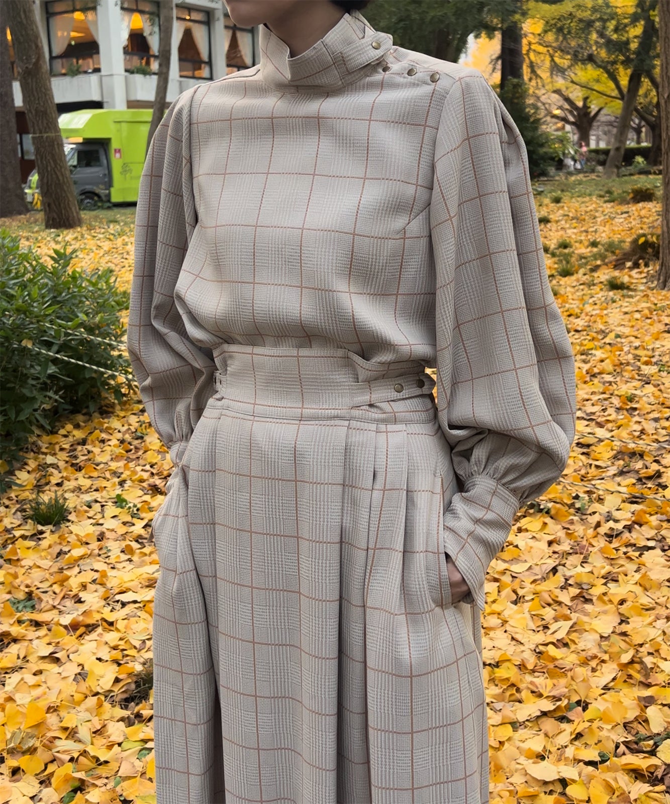 foufou holiday blouse skirt (平日 edition) | horsemoveis.com.br