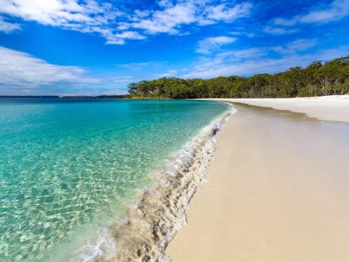 Jervis Bay beach on a sunny day in Australia