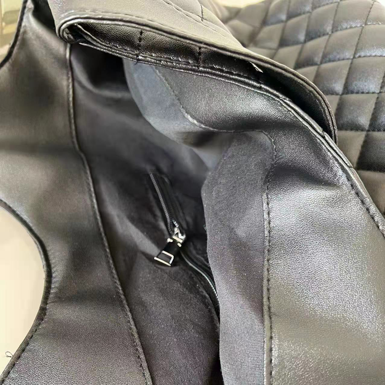 YSL Yves Saint Laurent Leather Shoulder Bag Large Shopper Tote B