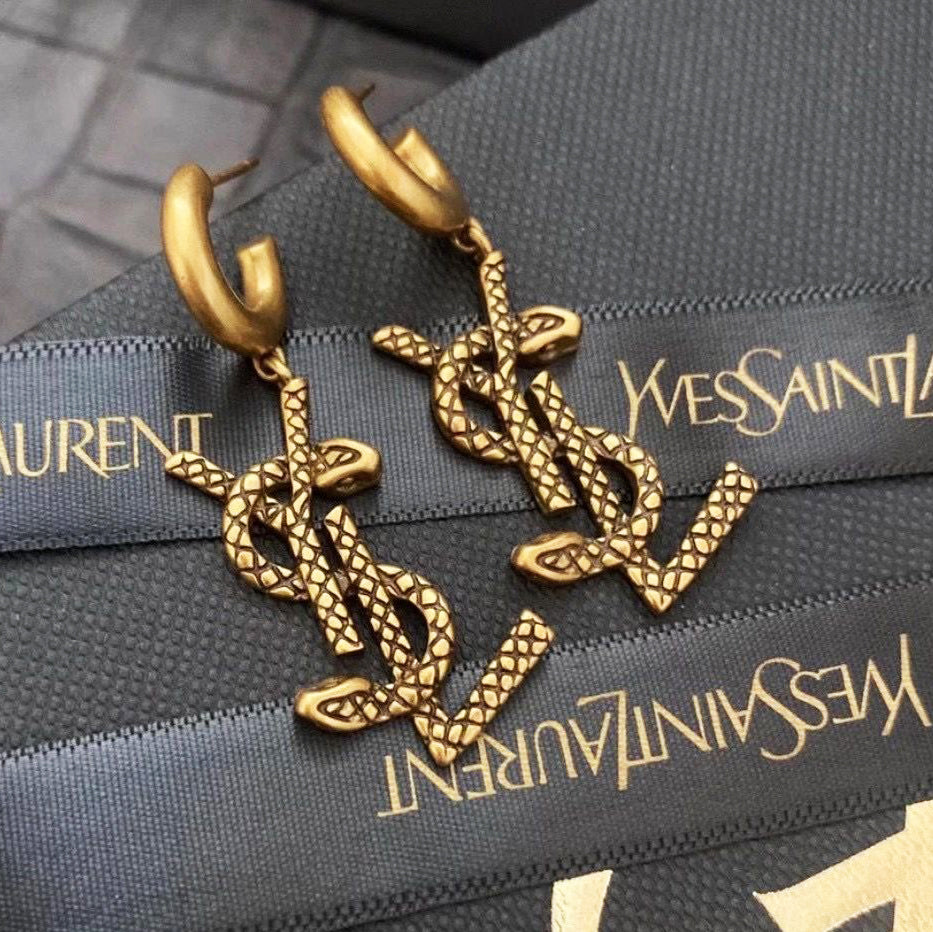 Christian Dior Fashion Ladies Serpent Alphabet Earrings Accessor