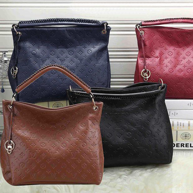 Louis Vuitton Coins Shoulder Bags for Women