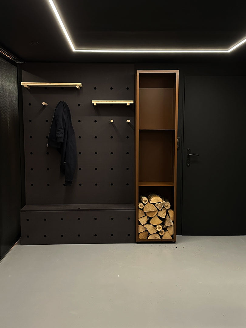 vTransformation d'un garage domestique en une mancave premium - projet Black Désir by ONIRIC