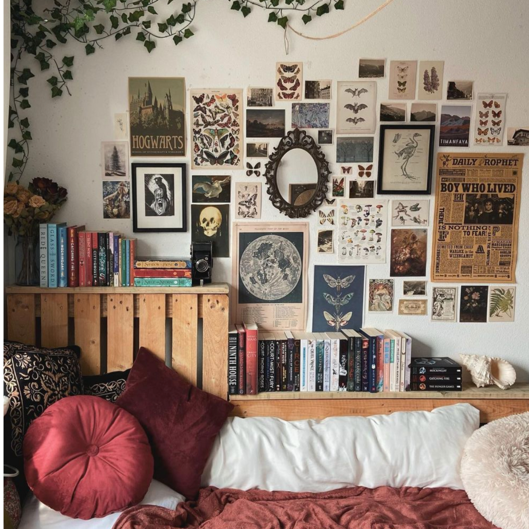 The Ultimate Guide To Creating a Dark Academia Bedroom | AURA Modern Home