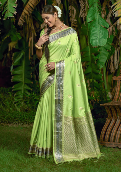 Butidar - The Silver Buti Banarasi Cotton Silk Saree – Monamaar