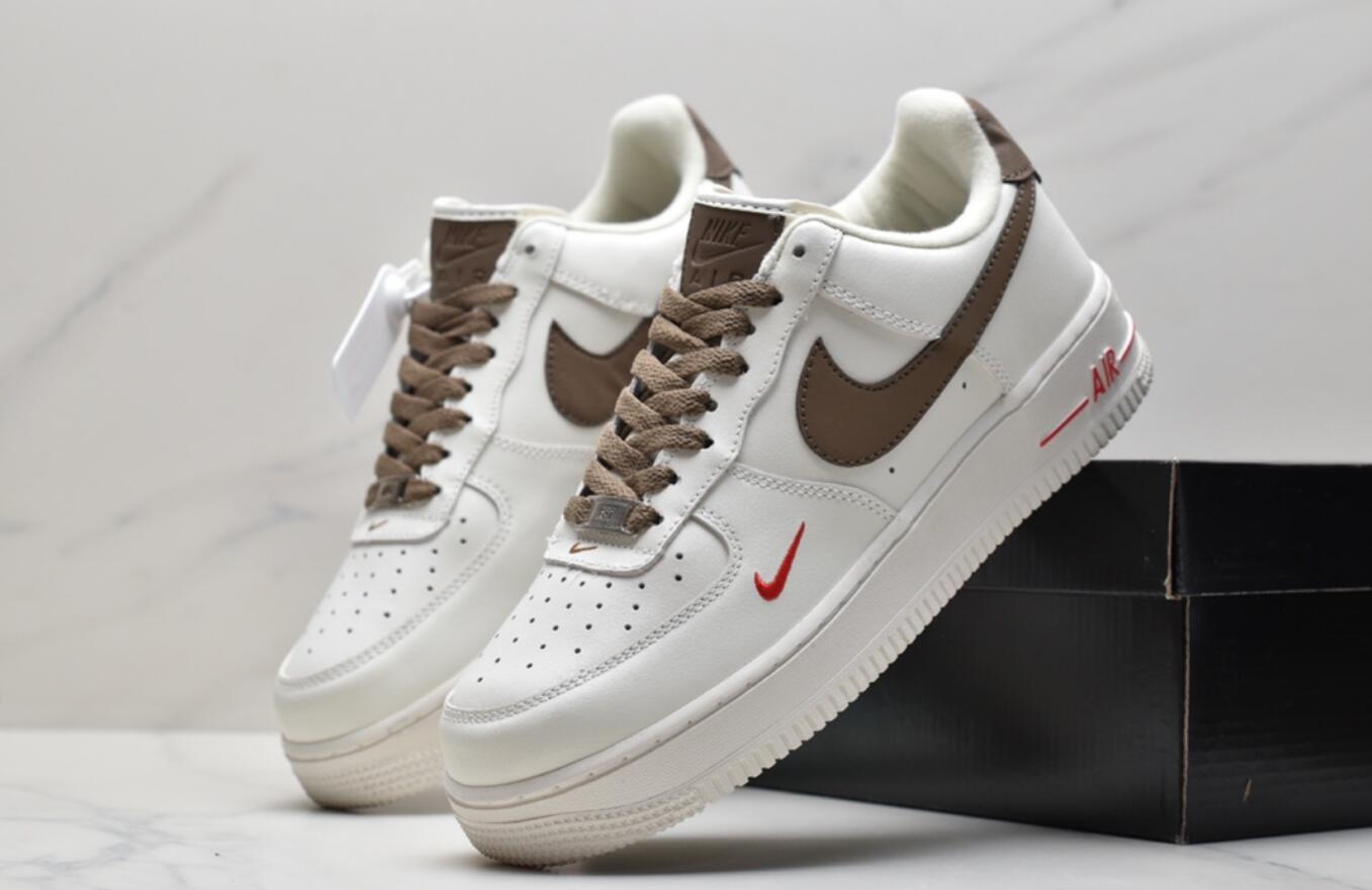 Nike Air Force 1 low top versatile casual sneaker