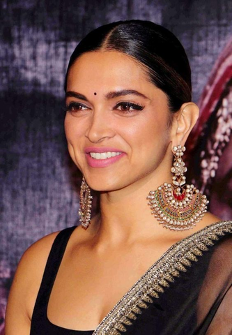 The Fashion Icon Deepika Padukone and her love for Jewellery
