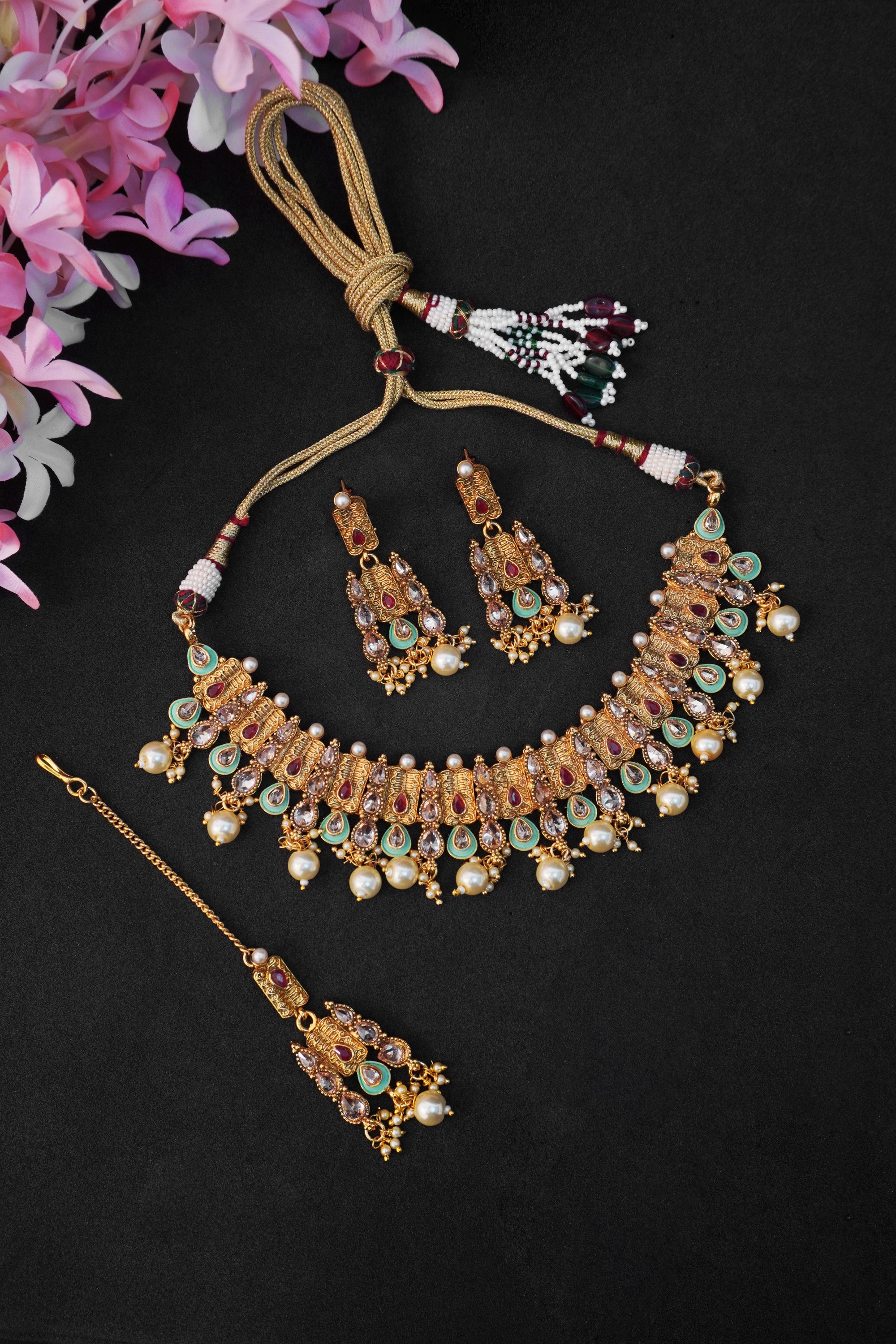 White Color Kundan Jewellery Set for Lehenga | FashionCrab.com | Kundan jewellery  set, Kundan jewellery, Exclusive designer jewellery