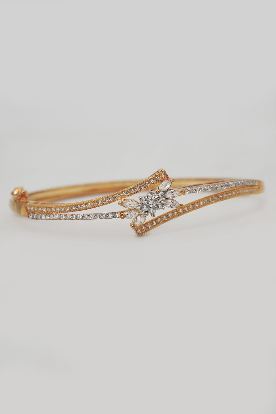 Buy Reflection Diamond Bracelet for Women  Fiona Diamonds