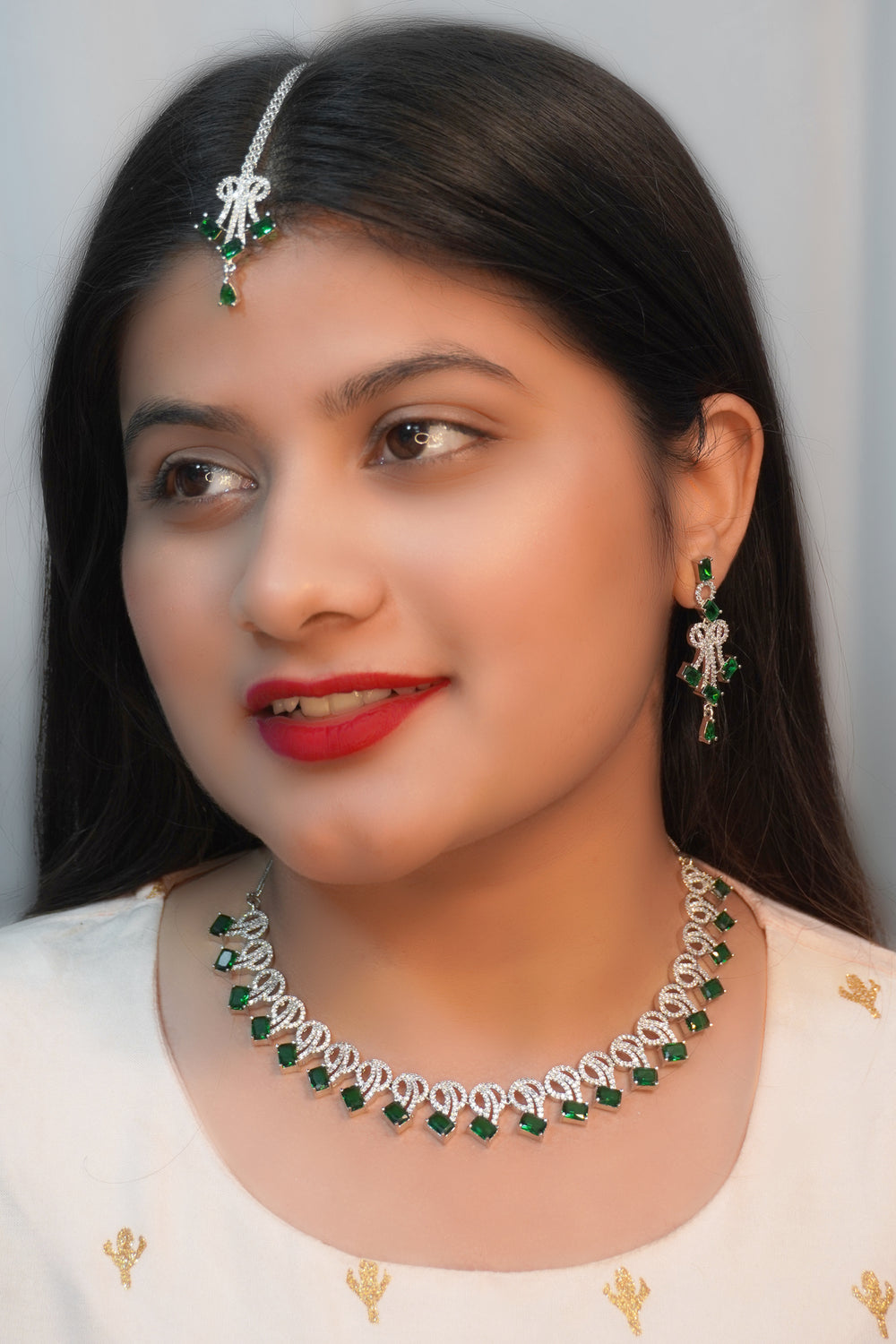 Buy Beautiful Jhumki Kundan Earrings in Jhumki Style Indian Kundan Pearls  Earrings Meenakari Bridal Jhumka Online in India - Etsy