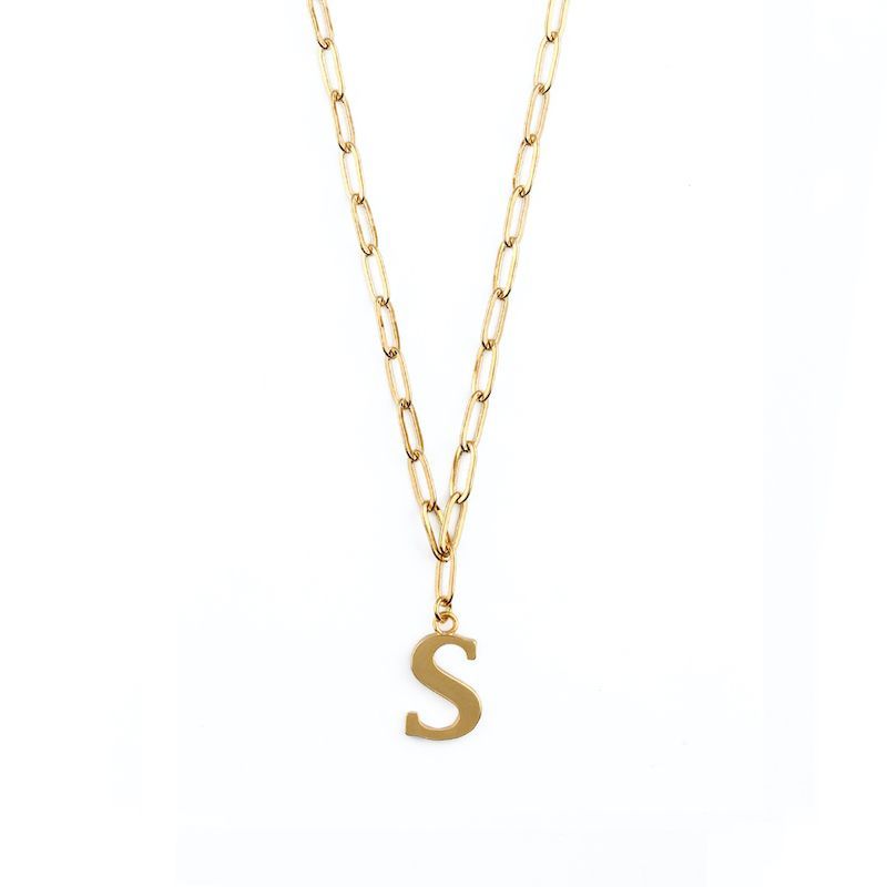 Large Letter Necklace On Open Link Chain - S In Gold - Accessories