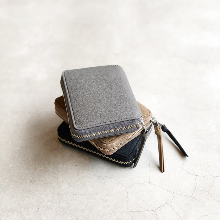 ERA./BUBBLE CALF ROUND PALM WALLET