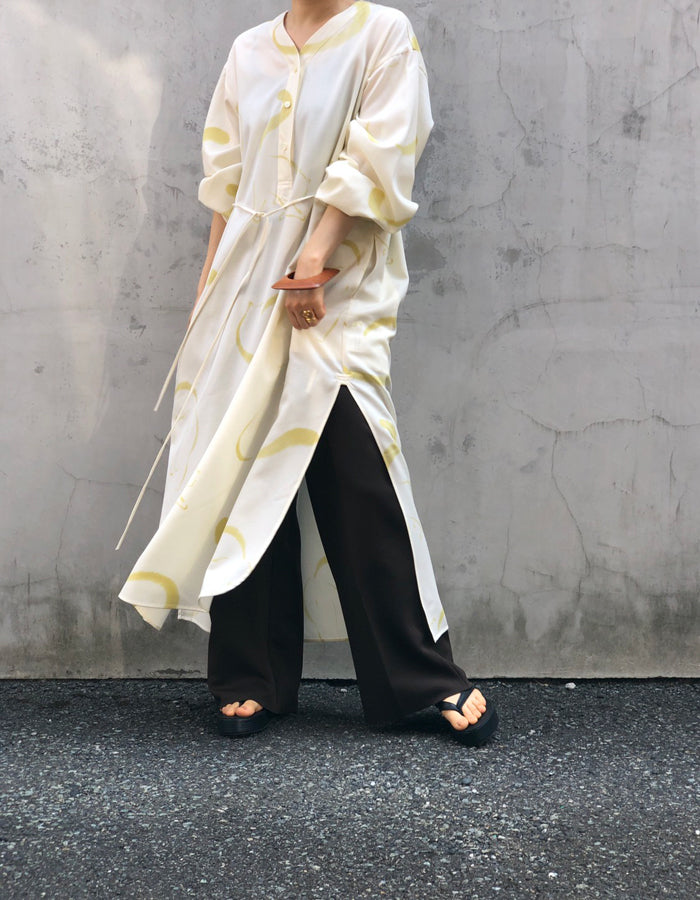 WRYHT/SLIT NECK PAJAMA DRESS