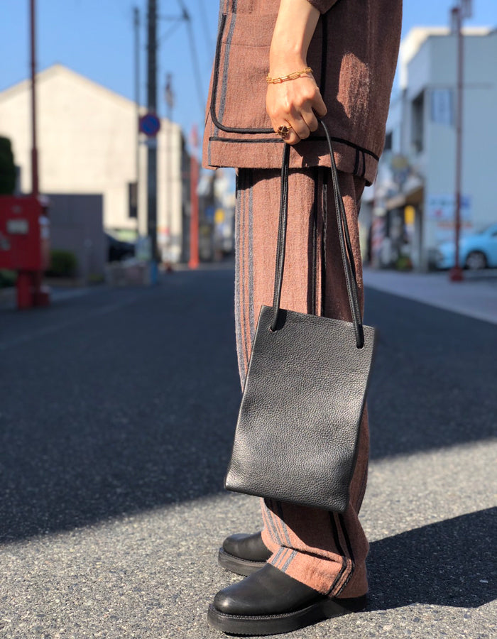 Aeta/PEBBLE GRAIN LEATHER SHOULDER TOTE S