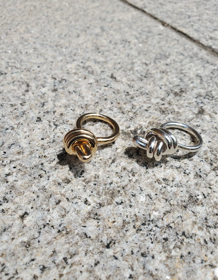 R.ALAGAN/KNOT RING