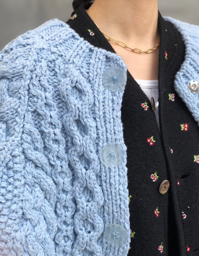 FUMIKA_UCHIDA/Wool Cashmere Hand Knitted Cable/CARDIGAN CAPE(SODA)