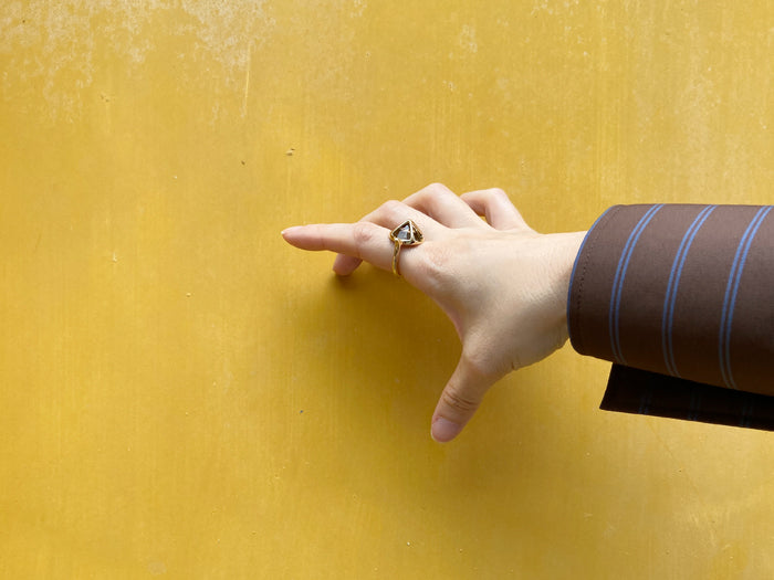 R.ALAGAN/TRIANGLE SMOKY QUARTZ RING