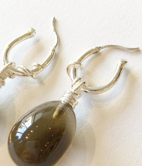 R.ALAGAN ララガン-KNOT SMOKY QUARTZ EARRINGS-