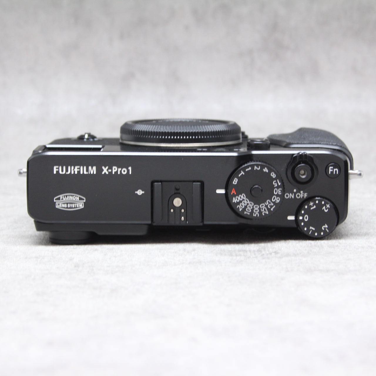 FUJIFILM ミラーレス一眼レフカメラ X-Pro1 ボディ 1630万画素 F FX-X-PRO1 