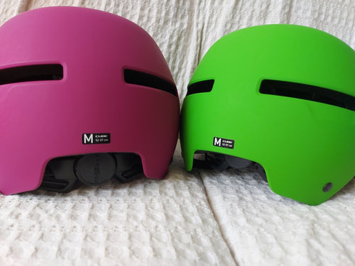 Casques de vélo Cube Dirt 2.0 Helmet VERT ET MAUVE