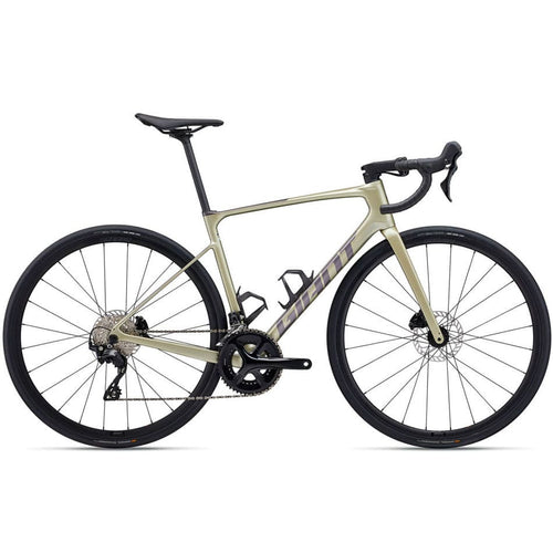 Bicicleta GIANT Defy Advanced 2 2024